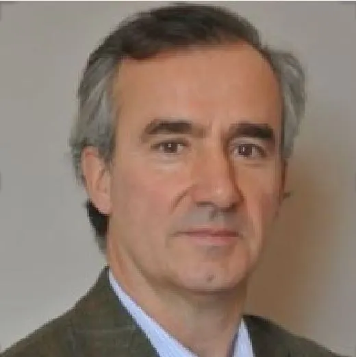 Chez Omega Connect, GArnaud SIMON est en charge des prestations de traitement de données et de gestion de contacts entrants et sortants.